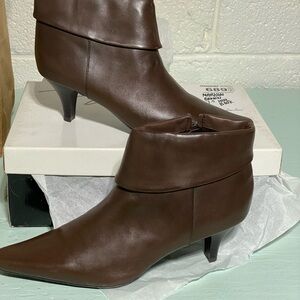Elegant Brown Ankle Boots